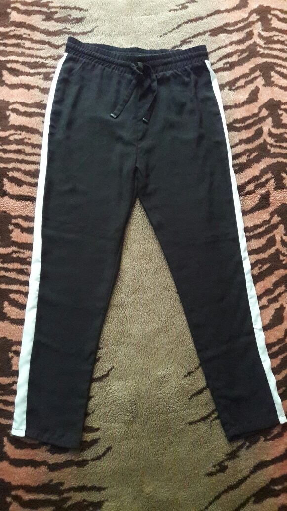 Брюки женские летние разм. 48-50