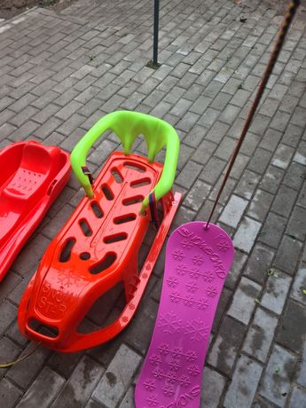 Witam sprzedam sanki plastik