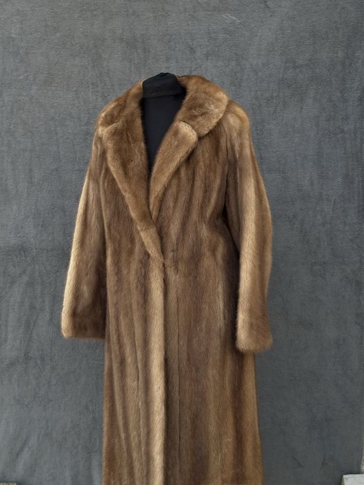 Używane futro z norek