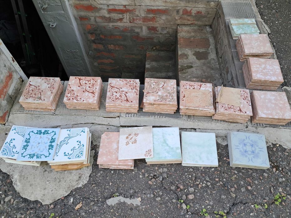 продам плитку 15х15