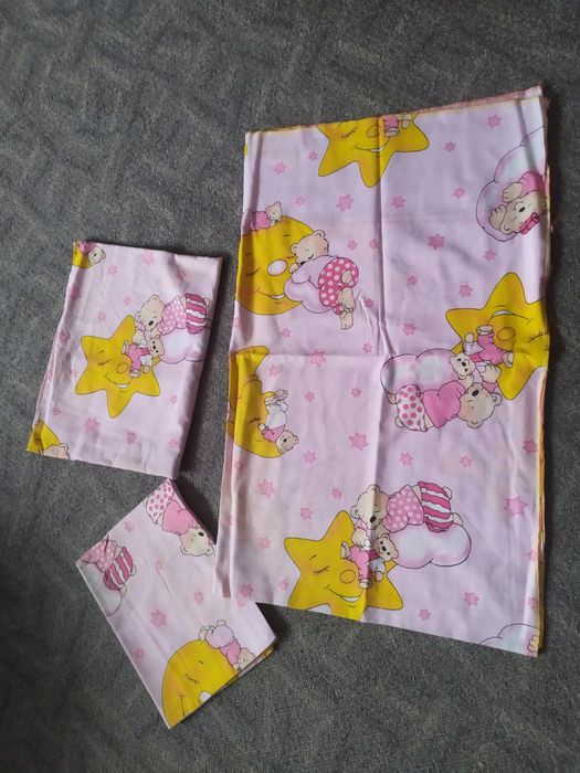 Комплект постільної білизни та ковдра