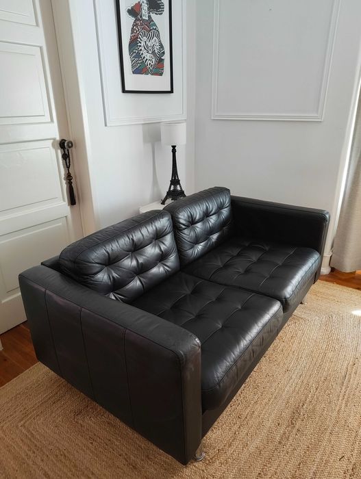 Sofá 2 lugares Preto/Pele