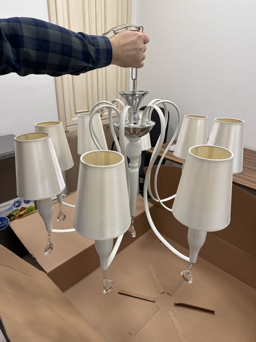 Люстра с абажурами + 11 светильников