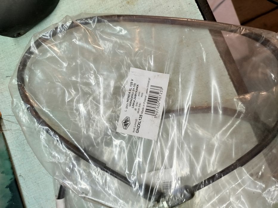 Honda Varadero 125 XL linka otwierania zamykania gazu