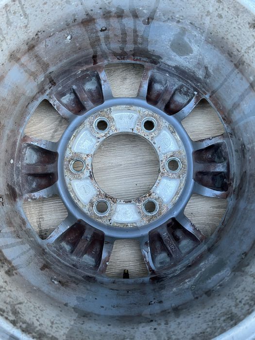 Goauto диски Nissan 6/139,7 r15 dia110 7j в чудовому стані