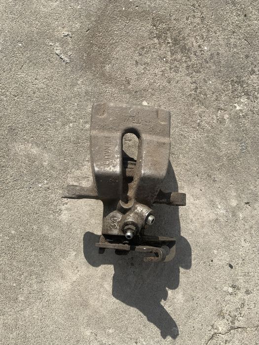 Суппорт задний правый меган 2