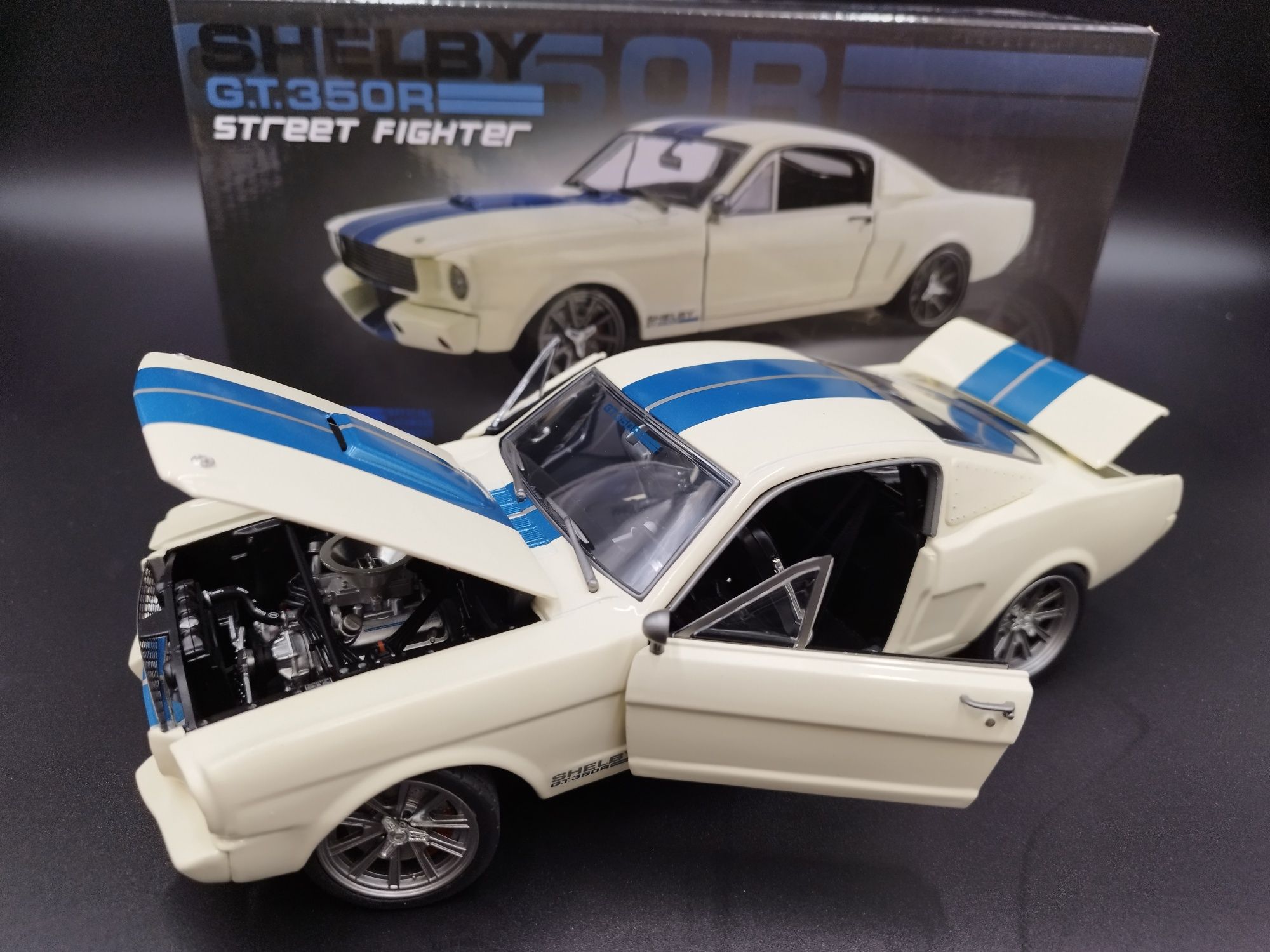 1:18 ACME Ford Mustang Shelby G.T 350R Street Fighter model