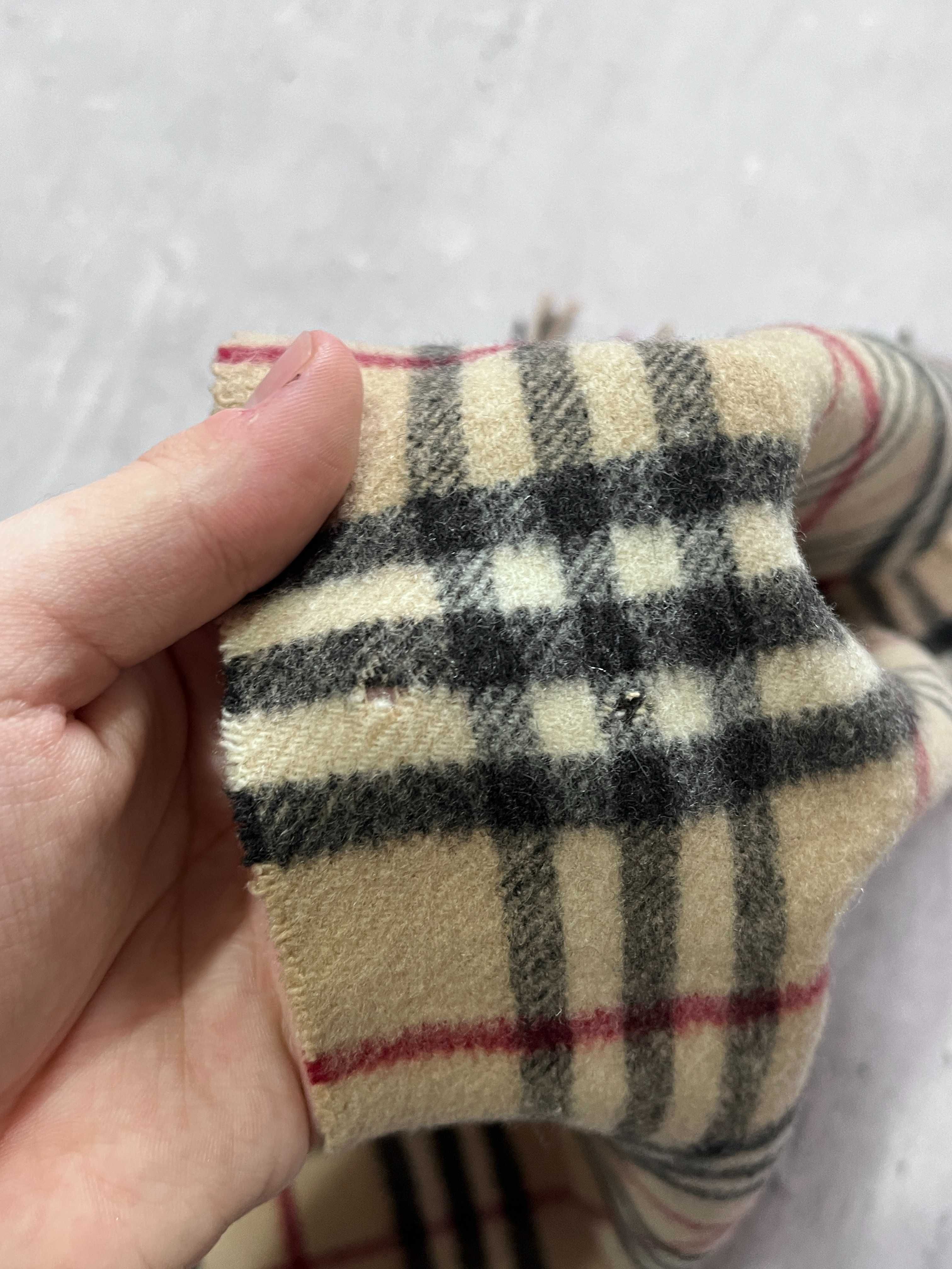 Wełniano kaszmirowy szalik w kratę Burberry