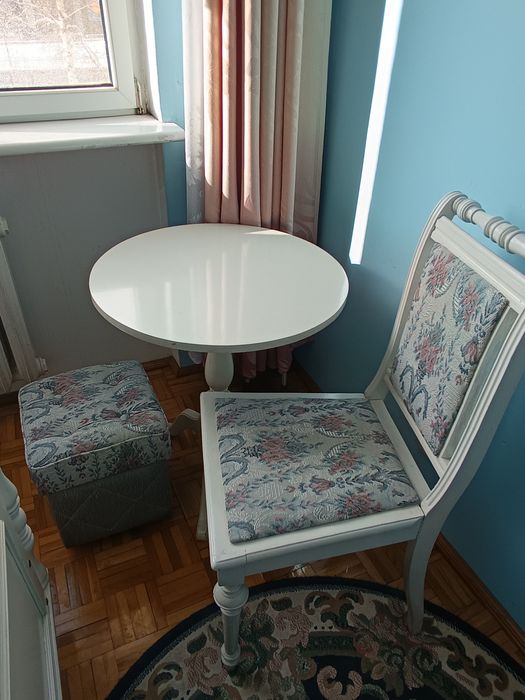 Sprzedam meble stół, krzesło,pufa