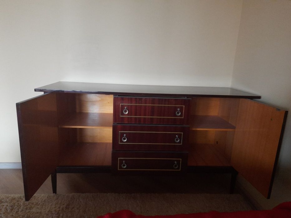 Стенка в гостинную, спальню