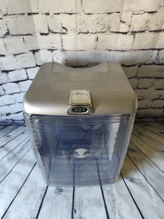 Lodówka Red Bull elta CB 220 ZI