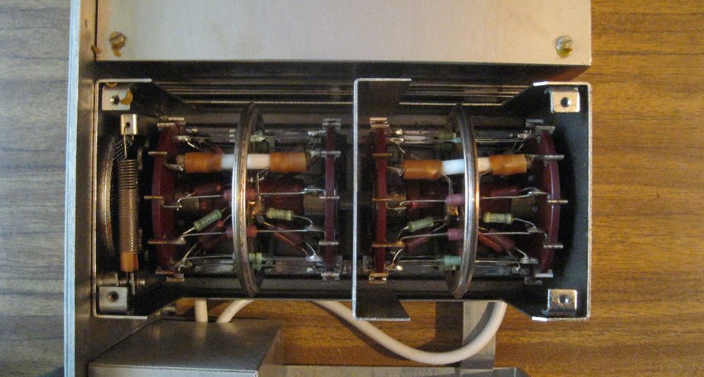 Прибор RFT Eichleitung Xa 725 0…1,5/10 MHz