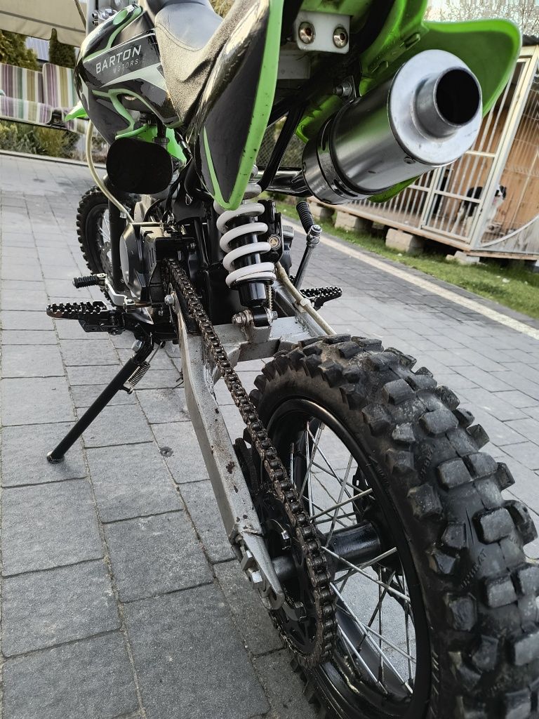 Cross125 Barton.