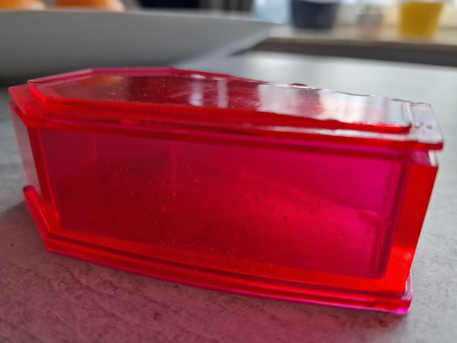 Pudełko w kształcie trumny akrylowa różowa