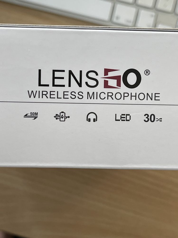 Microfone lapela Professional Omnidirectional Wireless Lapel Mic