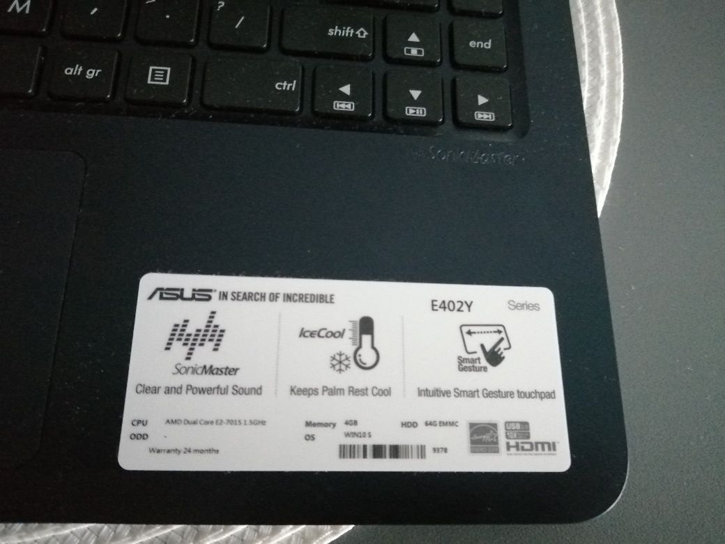 Laptop Asus E402Y