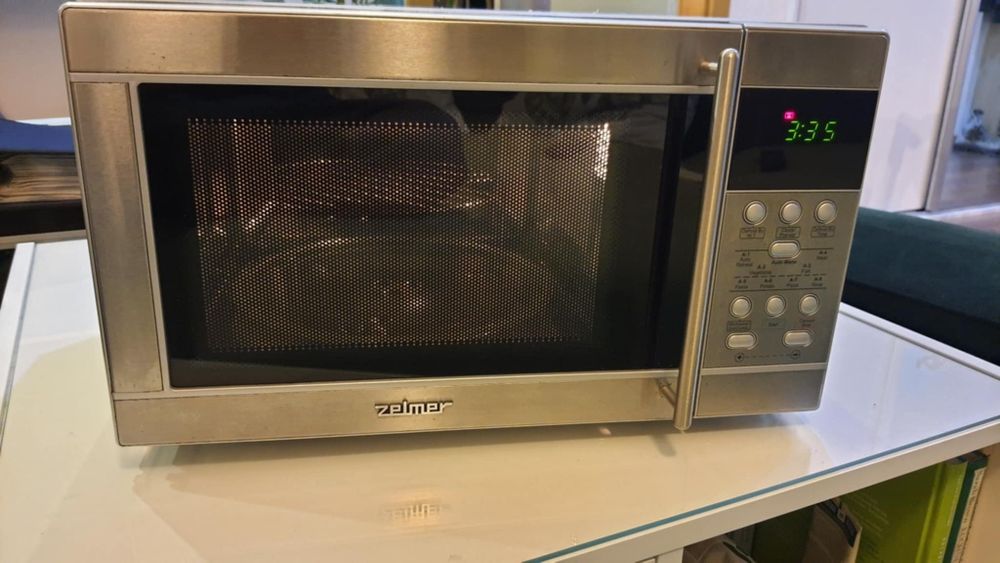 Kuchenka mikrofalowa Zelmer 29z012 z grillem inox 800W