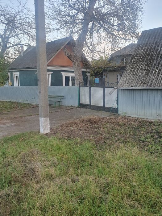 Приватний будинок на Довжку,10 соток землі