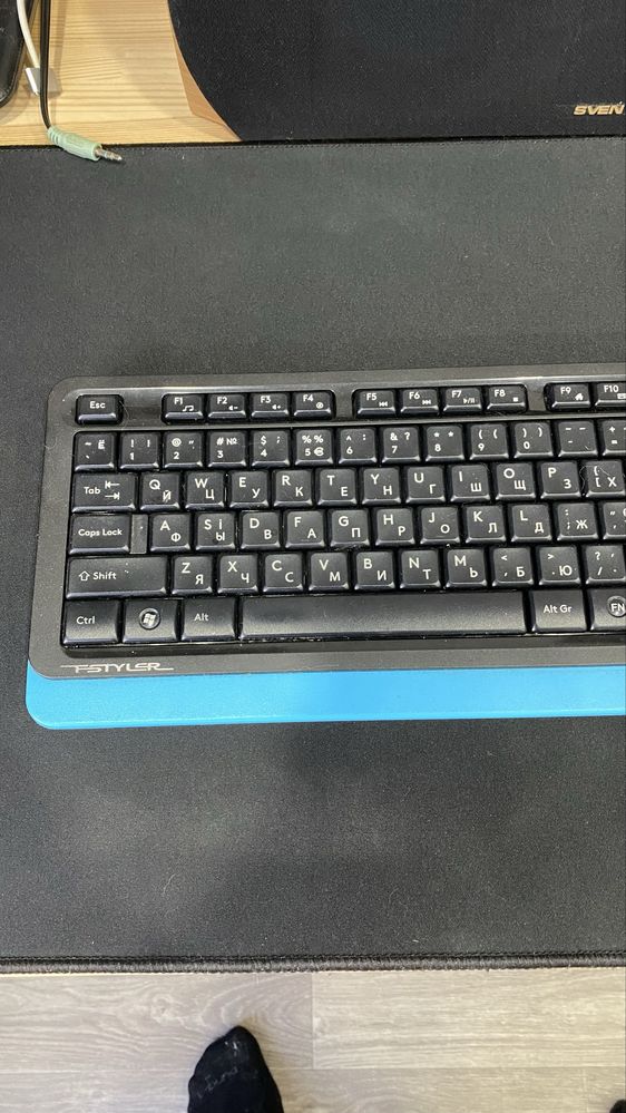 Клавіатура a4tech fk10 та мишка Logitech M100