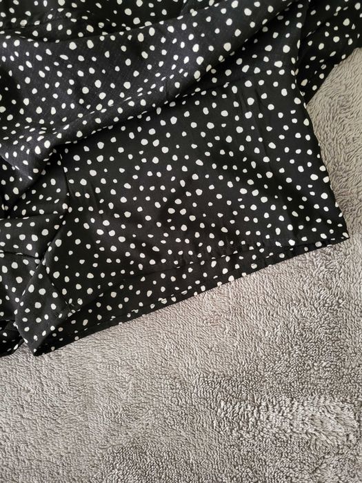 Classic black and white skirt