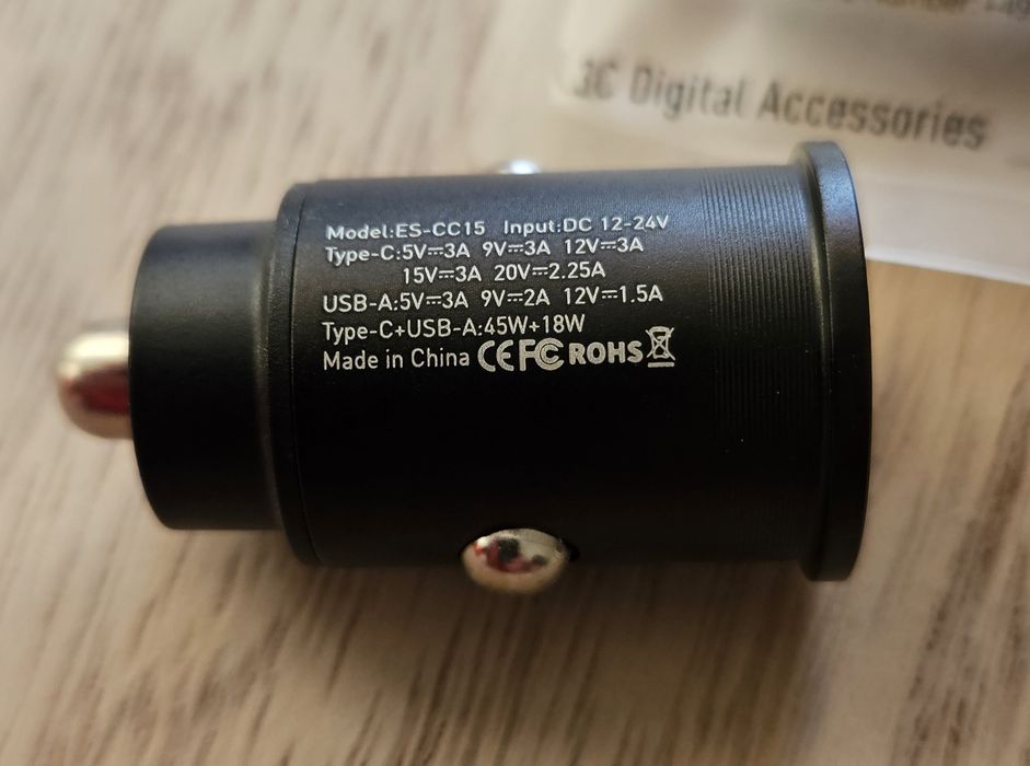 Ładowarka samochodowa szybka do telefonu smartfona 2 USB