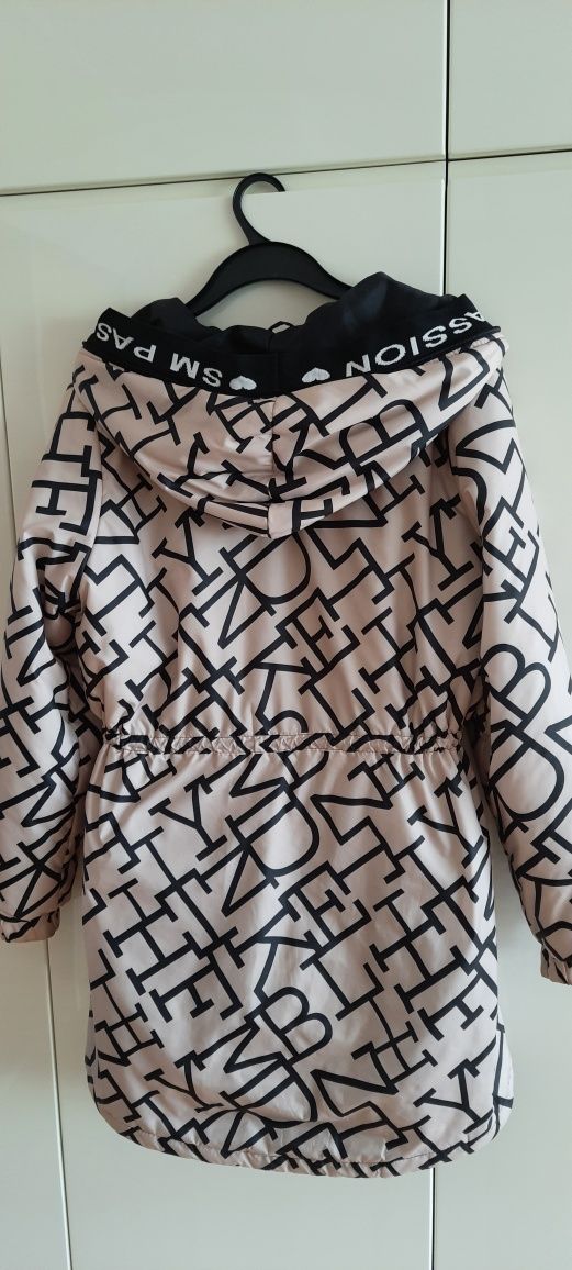 Modna wiosenno- jesienna kurtka