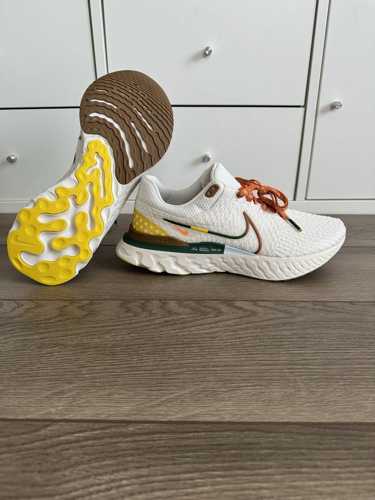 Кррсівки Nike Infinity Run 3 х Hola Lou оригінал DO9496-001 42,5р us9