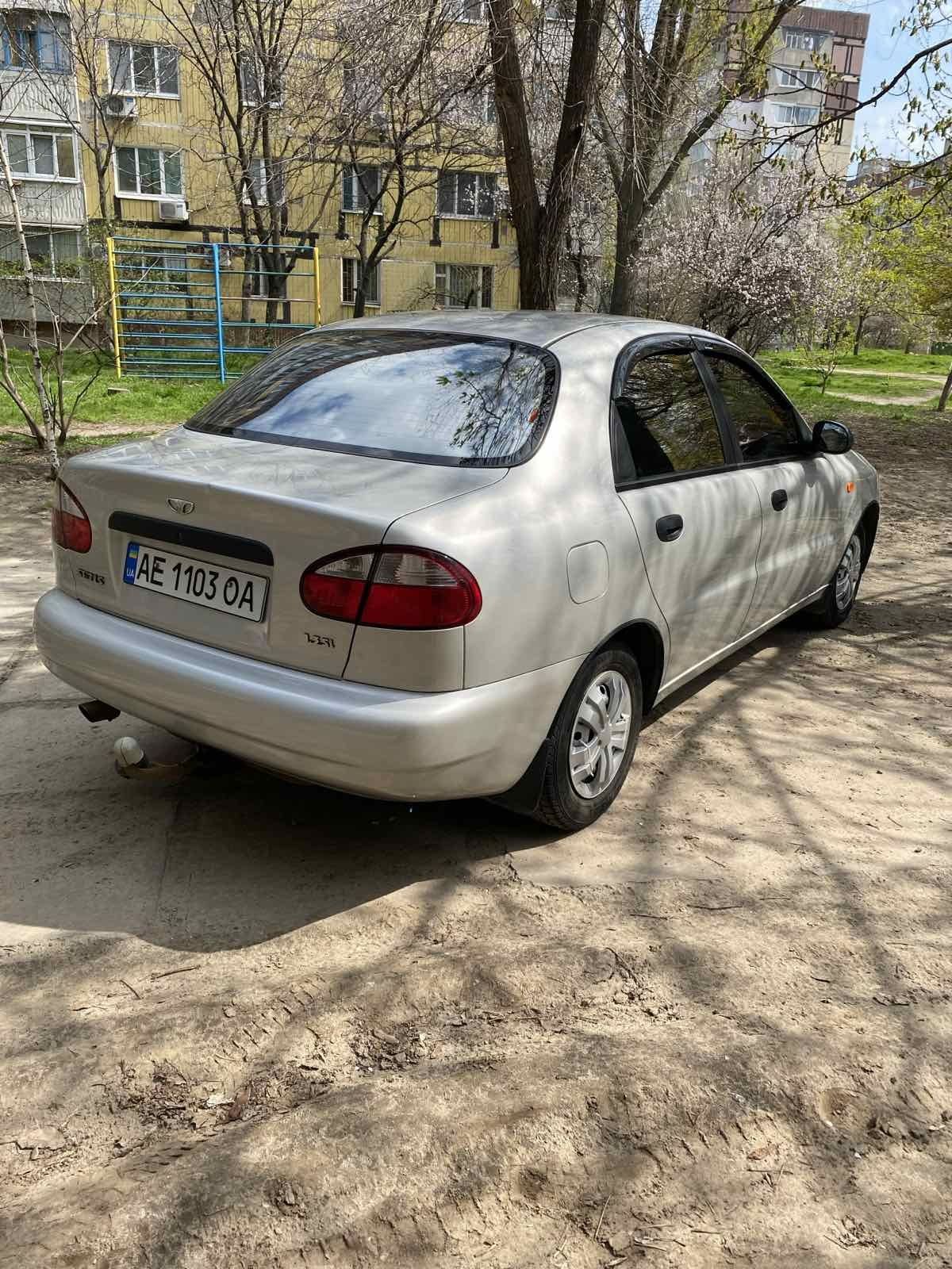 Автомобиль ДЕО СЕНС с гидроусилителем руля.