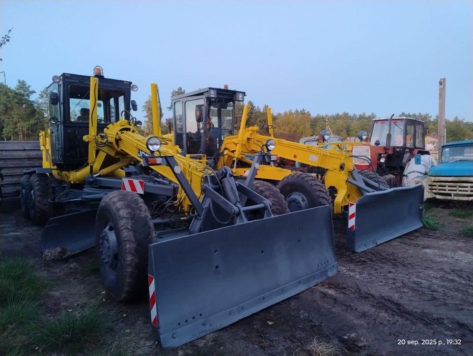 Продам автогрейдер ДЗ 122 Автомат КПП.
