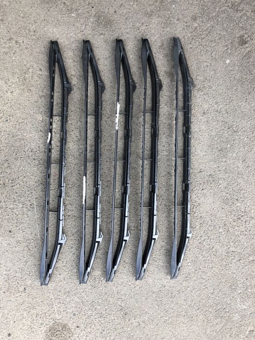 Нижня решітка переднього бампера Audi A4 B8  S-line 8K0807647A решетка