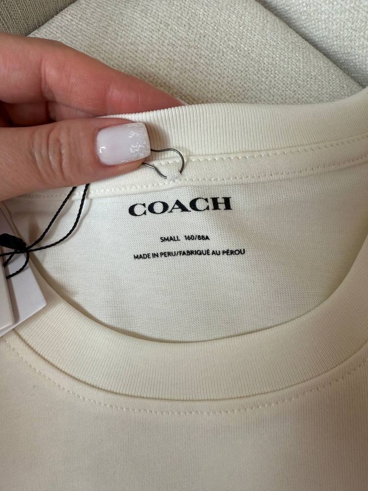 Футболка COACH з сердечком, розмір S, M