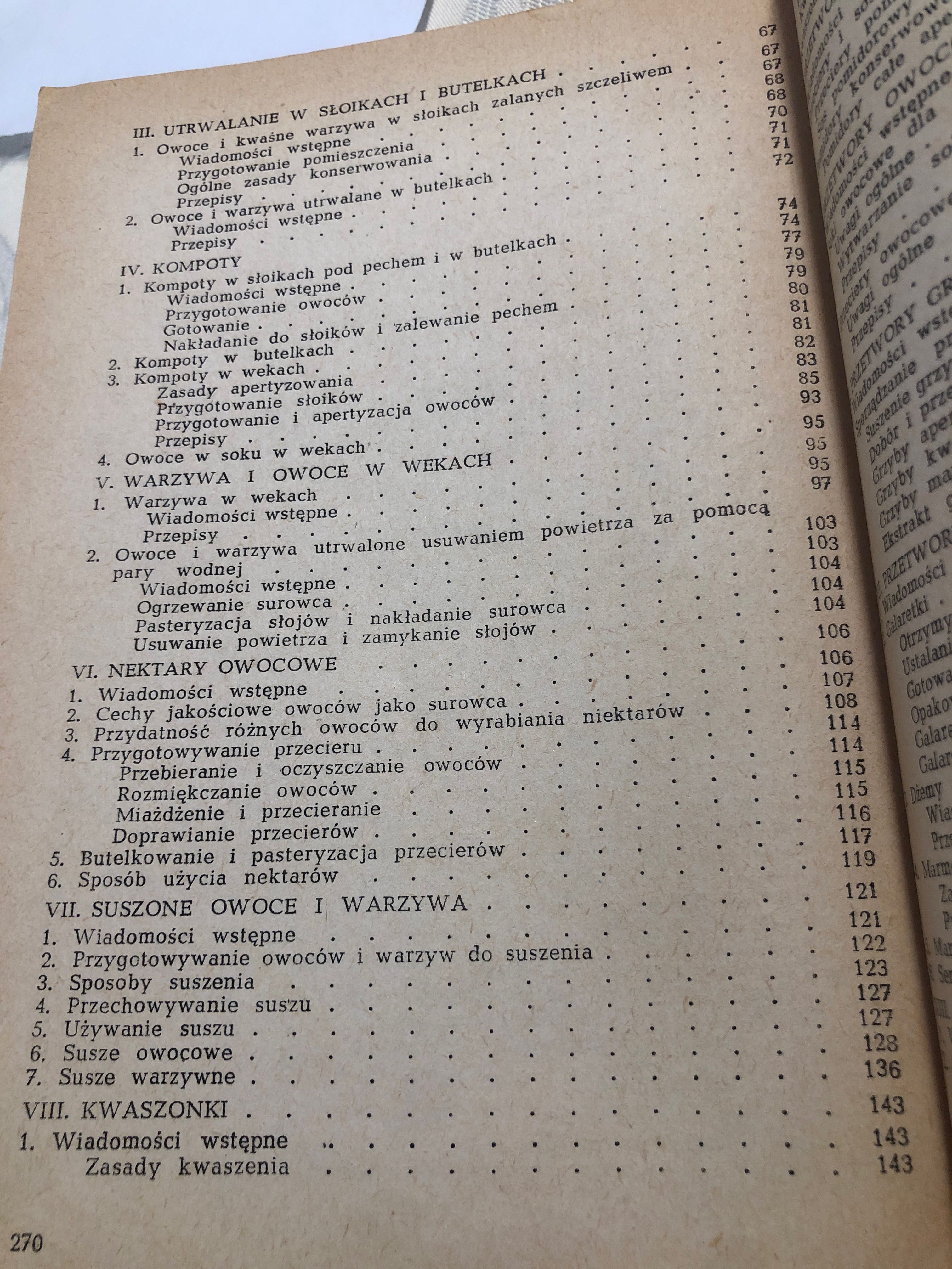 Domowe przetwory z owoców i warzyw. Andrzej Mering