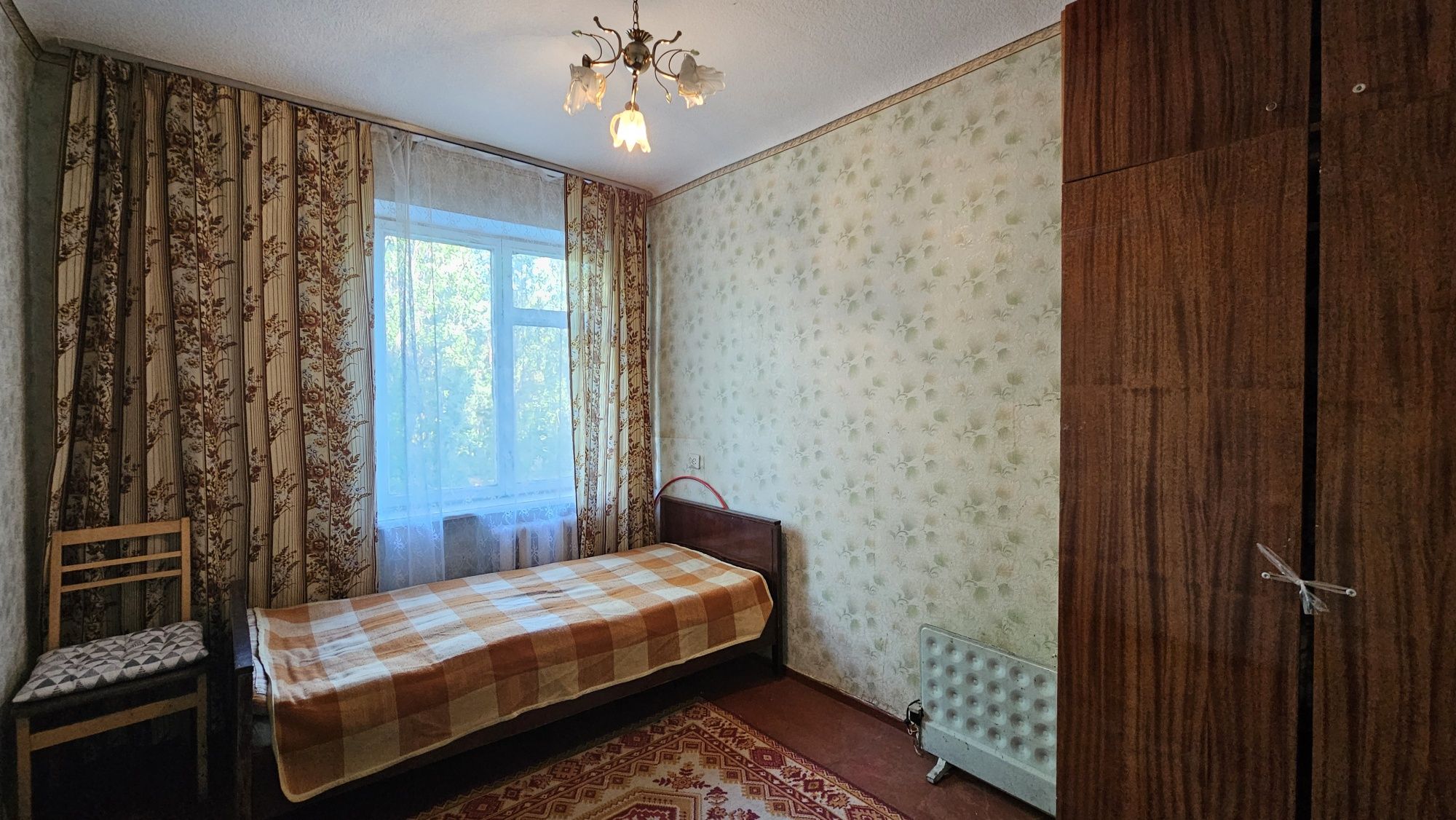 Продаж 3к квартири, метро Червоний хутір та хвойний ліс пішки!