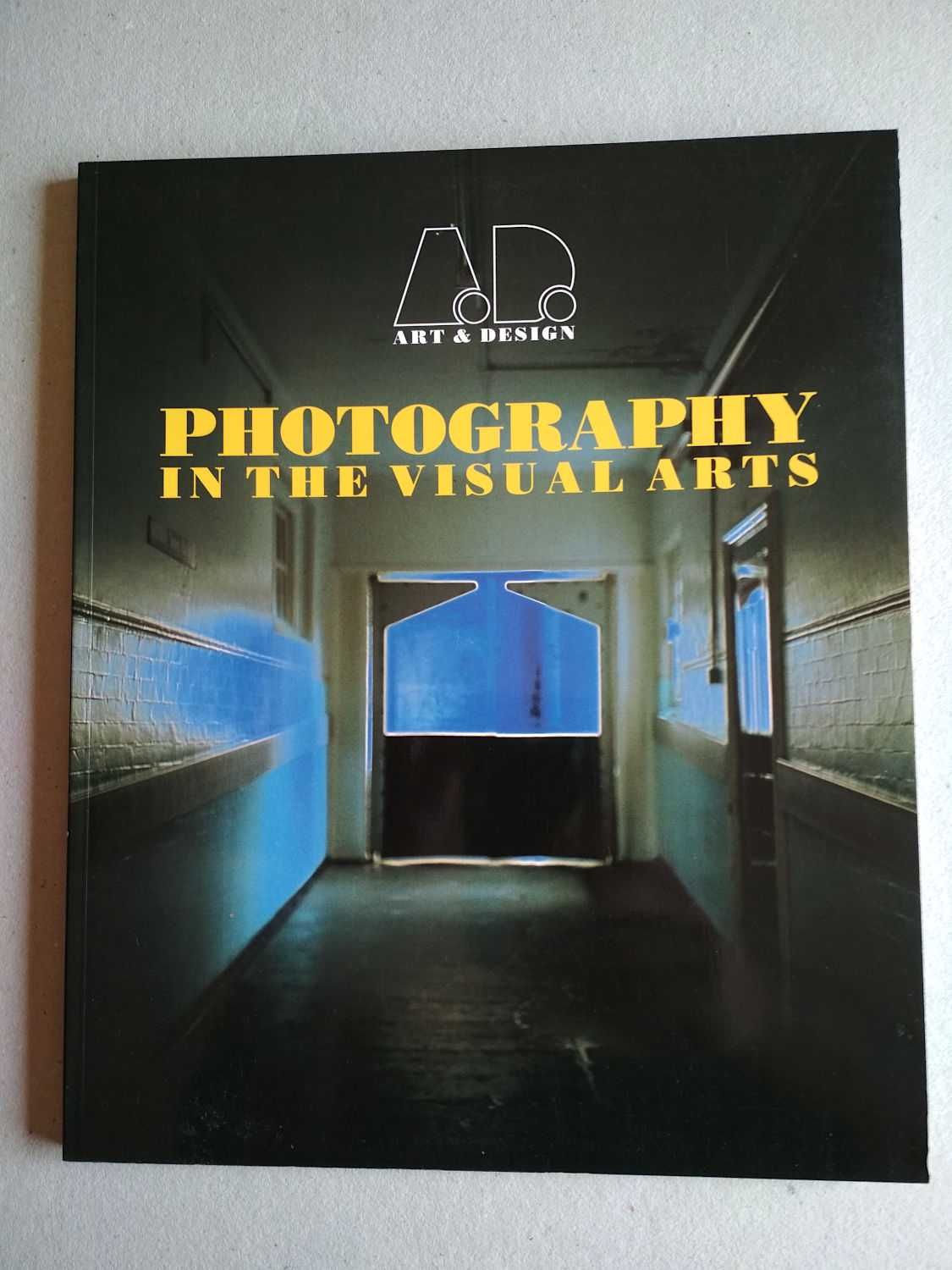 AA.VV. - Photography in the Visual Arts (porte incluído)