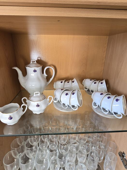 Vendo serviço de porcelana lindo