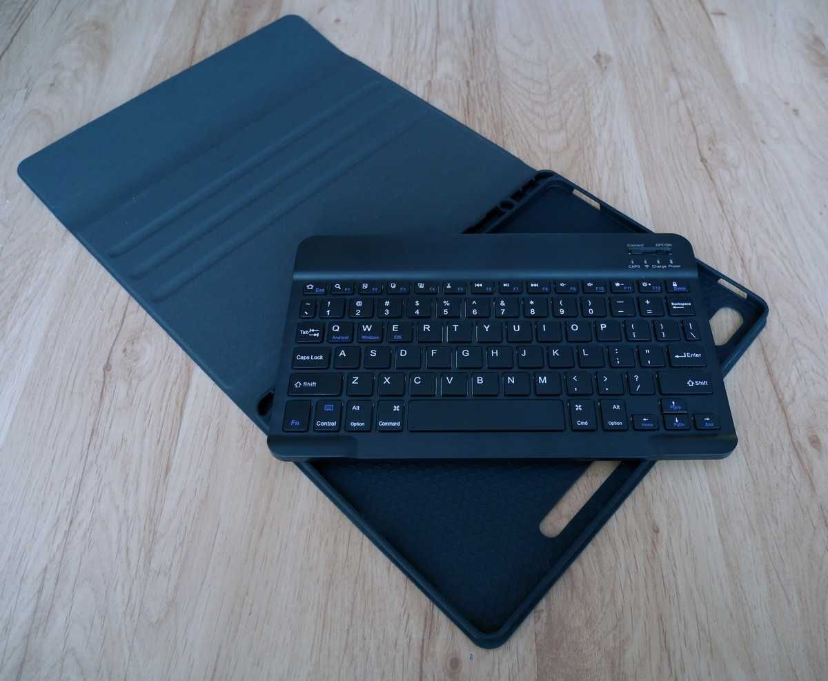 Etui z klawiature bluetooth do Samsung Galaxy S9 11'