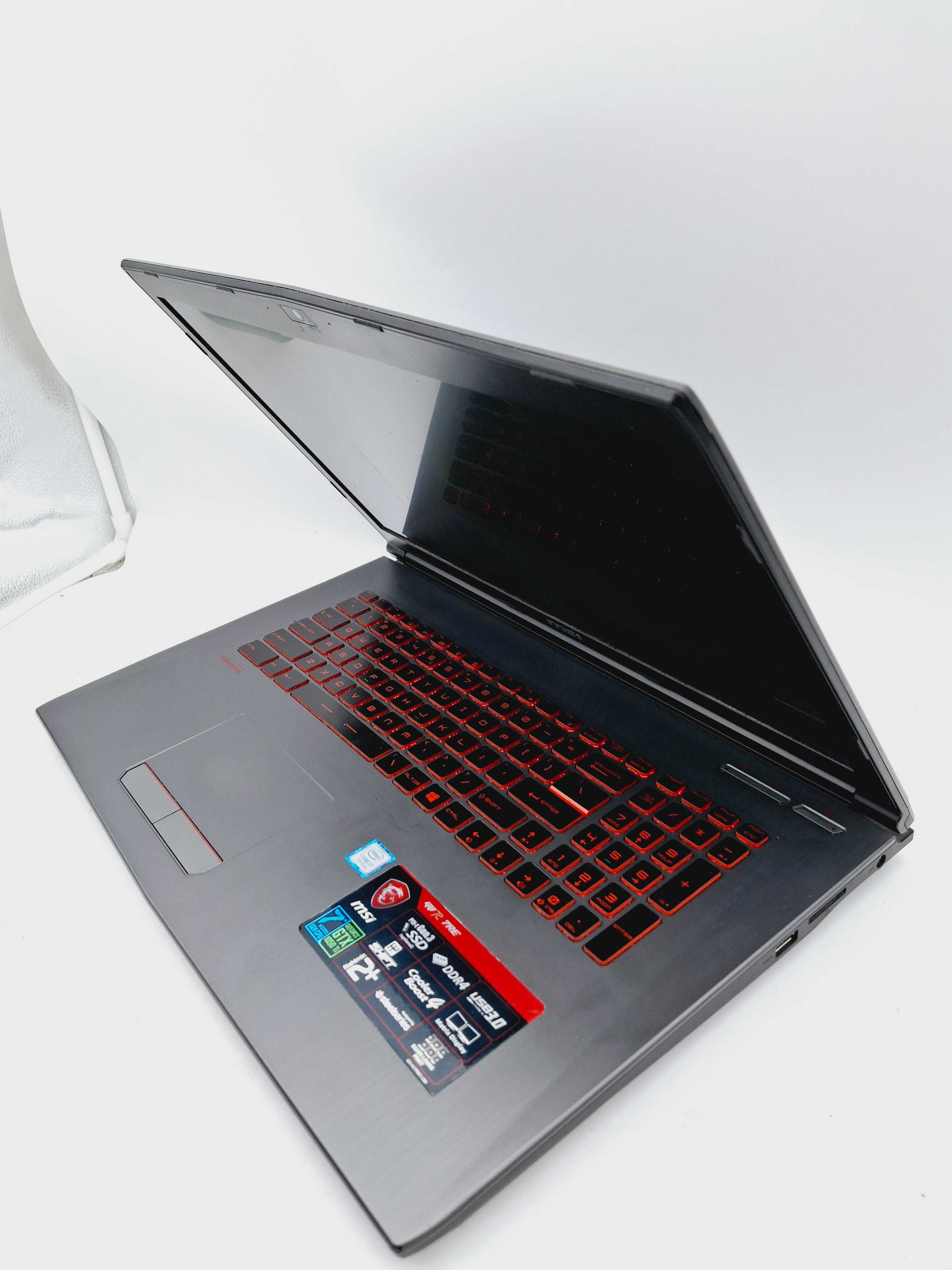 Laptop MSI MS-1799 8 GB RAM 256GB I7-7700 HQ NVIDIA GeForce GTX 1050