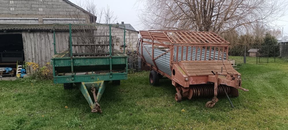 Rozrzutnik obornika , przyczepa samozbierająca
