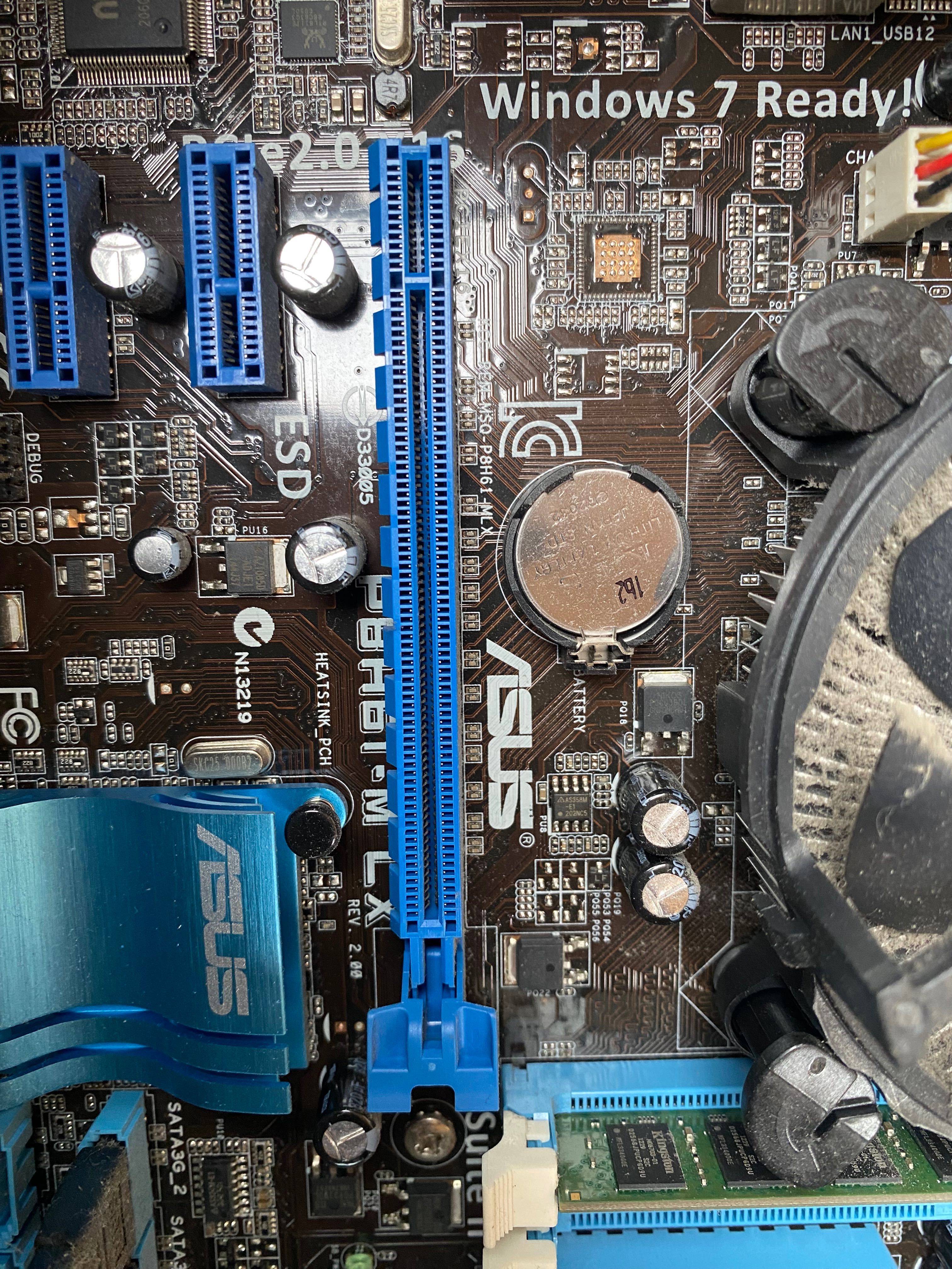 Pc torre Intel i3 e motherboard ASUS P8H61-M LX3 plus r2.0