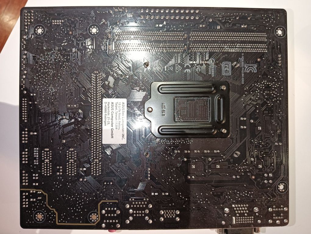 Placa ASUS Prime 310m-k R.2 + I5 9400 + RAM 8GF