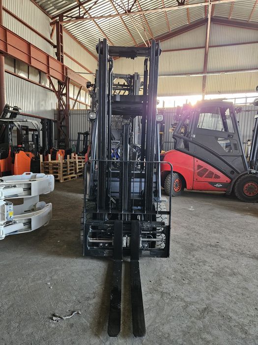 Навантажувач Toyota 2,5 т газ. Вилочный погрузчик Тойота газ 2,5 т