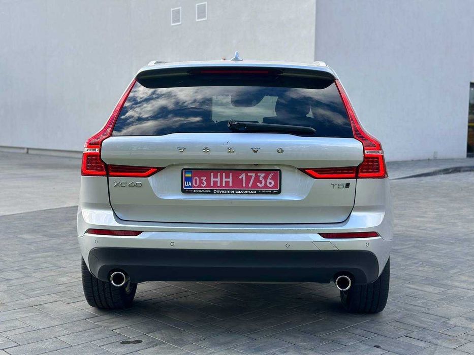 Volvo xc 60 T5 MOMENTUM