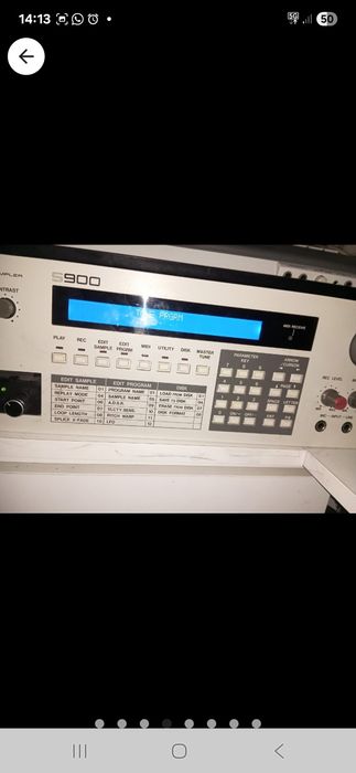 Sampler Akai s900 Gotek nowy ekran
