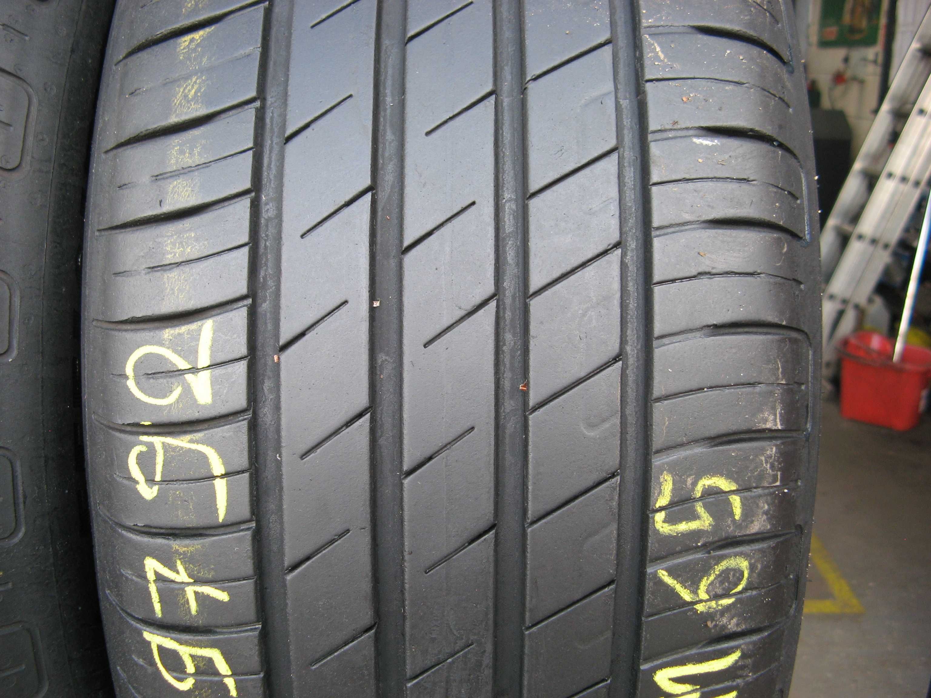 215/55R17 GOODYEAR EfficientGrip Performance - nr.9792