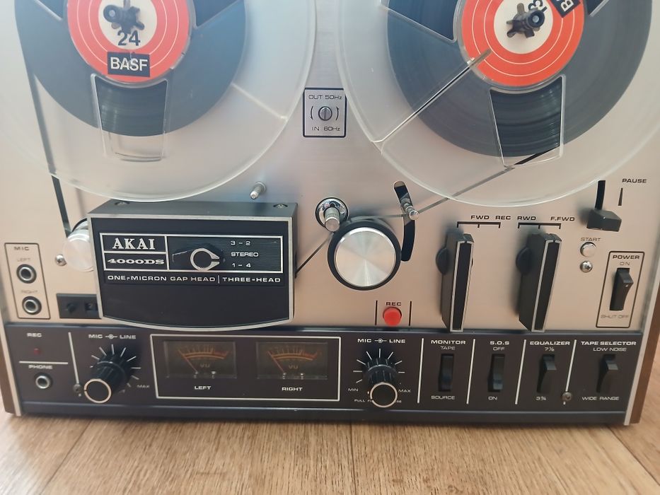 Продам  Akai 4000DS (Japan)