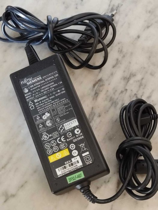Carregador Portátil Fujitsu Siemens 20V 4.5A