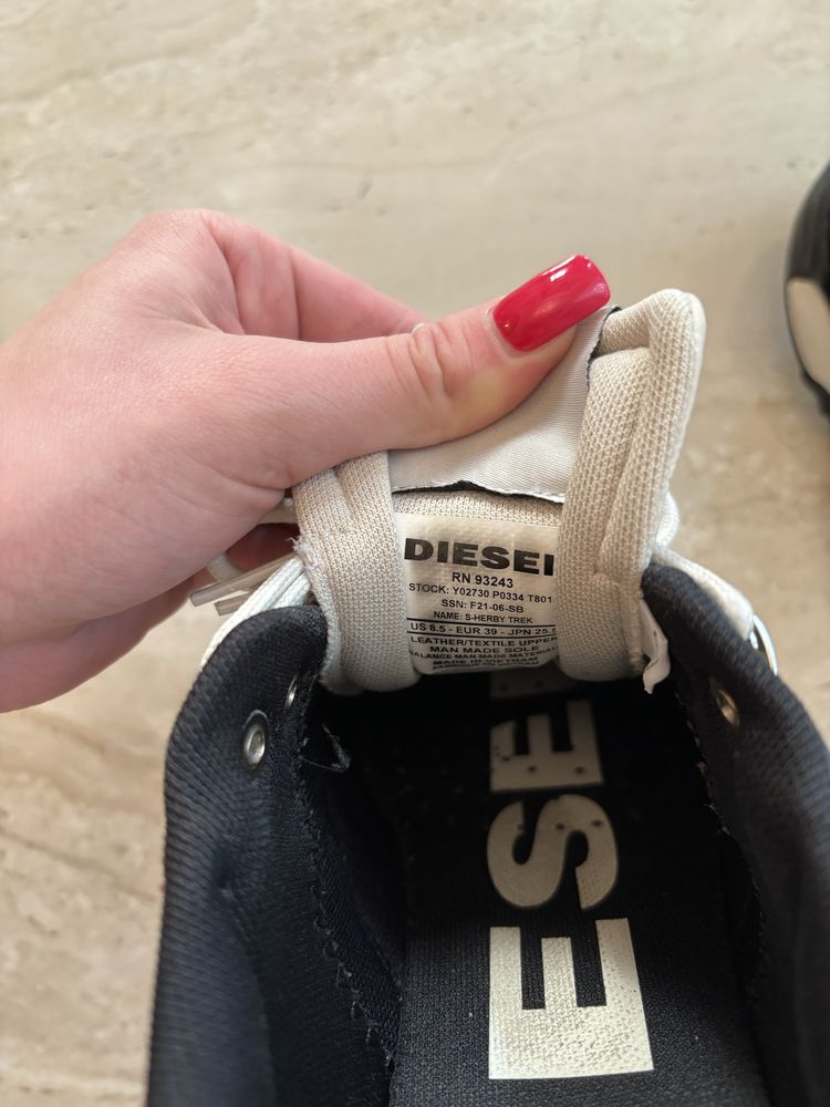Кросівки Diesel 39 розмір ідеал