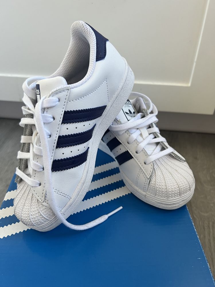 Кросівки Adidas superstar, нові, 30-й розмір