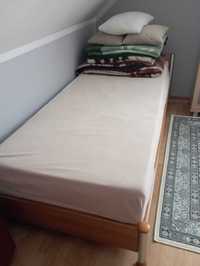 Łóżko drewniane - jednoosobowe