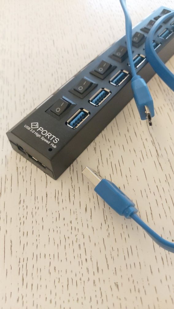 Port USB 3.0 Hub z wyłącznikami